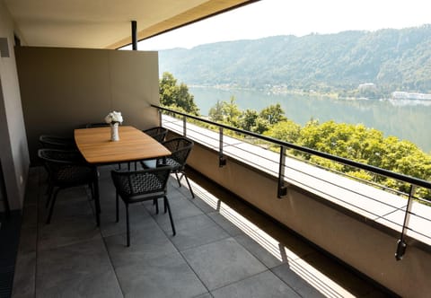 Bella Vista Seeblick Chalet in Villach