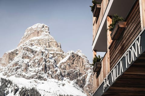 Property building, Winter, Mountain view