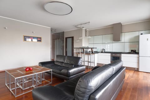 Lasek Marceliński 2-Bedroom Apartment Appartamento in Poznan