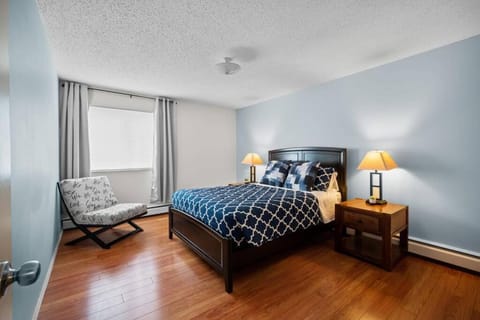 2BR Suite with Balcony Near NLRHC and Free Parking Condo in Fort McMurray