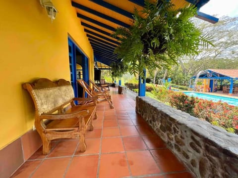 Casa de campo en La Pintada Villa in Caldas, Colombia