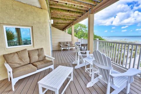 Beach Haven #C6 House in Treasure Island