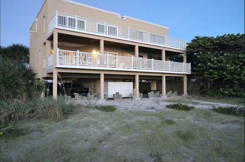 Beach Haven #C6 House in Treasure Island