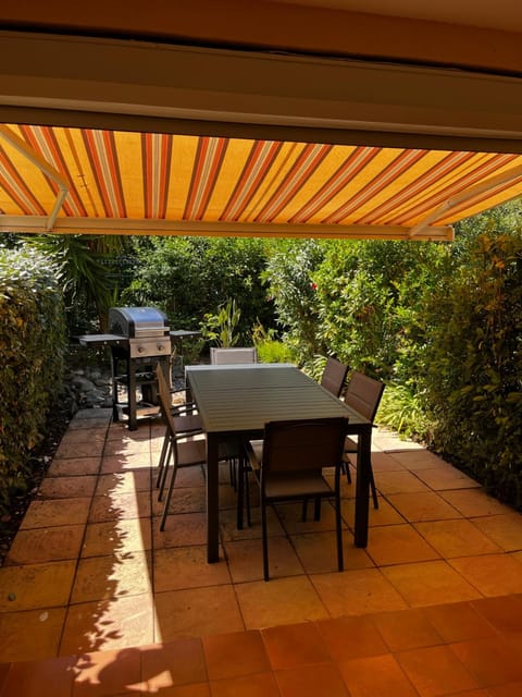 Patio, BBQ facilities