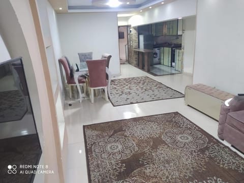 City Square شقق فندقية مكيفة باطلالة علي البحر Apartment in Alexandria