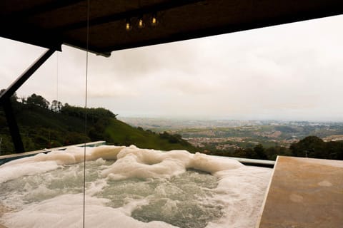 Natural landscape, Hot Tub, Hot Tub, City view, Pool view, Swimming pool