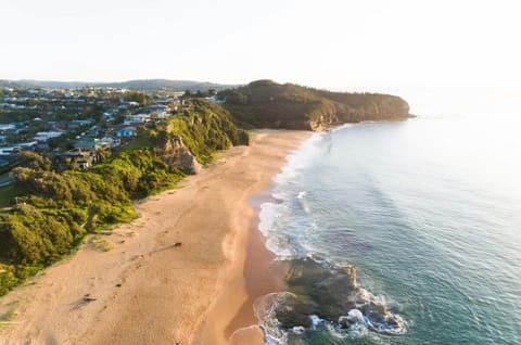 Oak Retreat Bliss by the Beach Apartment in Pittwater Council