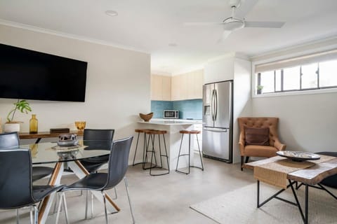 Oak Retreat Bliss by the Beach Apartment in Pittwater Council