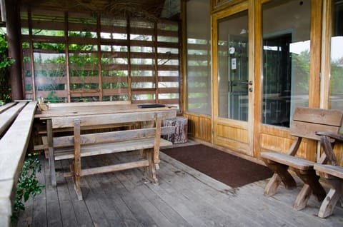 Spring, Balcony/Terrace, On site