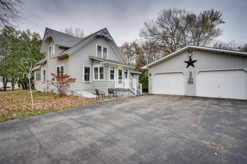 Family-Friendly Home in Pepin Walk to Main St! Maison in Pepin