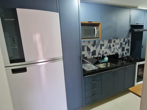 Kitchen or kitchenette, minibar, pet friendly, stove