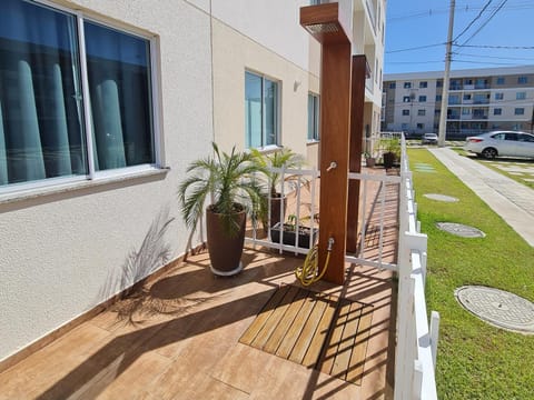 Shower, Patio, Garden, Balcony/Terrace, Street view