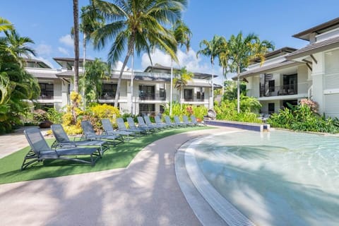 The Oasis at Temple - A Rooftop Resort Retreat Condo in Port Douglas
