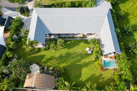 Property building, Day, Bird's eye view, Garden, Garden, Swimming pool