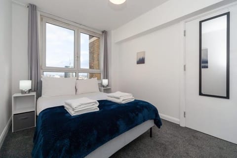 3 Bedroom Old Street Apartment - Amazing Views Apartment in London Borough of Islington