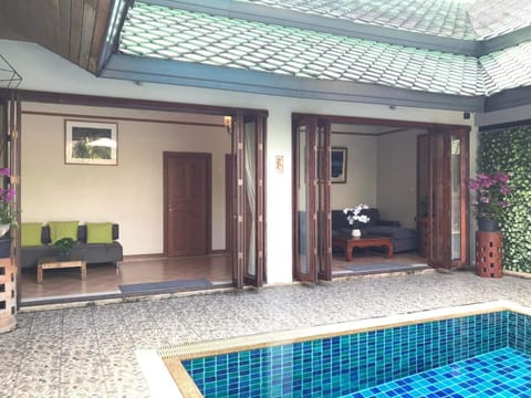 Plumeria Villa Thalang Villa in Thep Krasatti