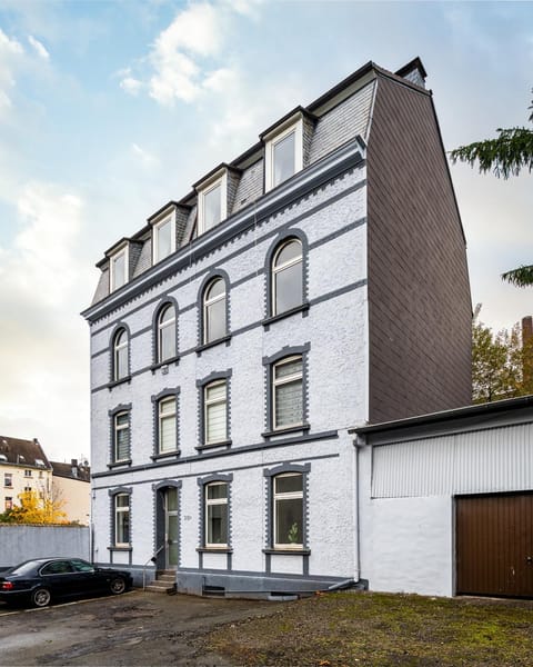 Gemütliche Unterkunft in Heckinghausen Wuppertal nahe der Schwebebahn Apartment in Wuppertal