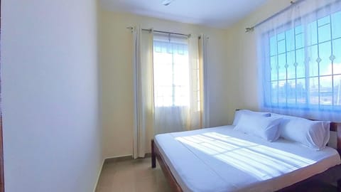 Cozy 1 Bedroom Apartment in Bamburi, Vescon 1 Apartment in Mombasa