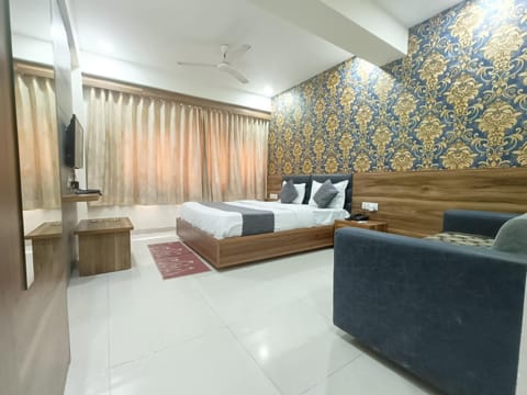 HOTEL TAPOVAN IN Hotel in Ahmedabad