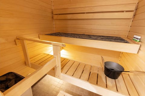 Stylish Scandinavian Suite - Sauna, Harbor & Free Parking Condo in Helsinki
