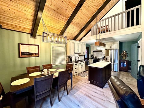 Beautiful 3BDR Home by Torch Lake Sandbar ➠ 11931 House in Torch Lake
