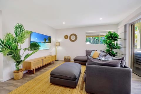 Makai Hawaiian for Direction towards the Ocean Apartment in Coolum Beach