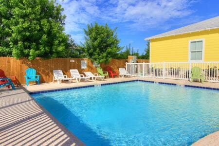 Beach Please 3 bed home in Station Place House in Port Aransas