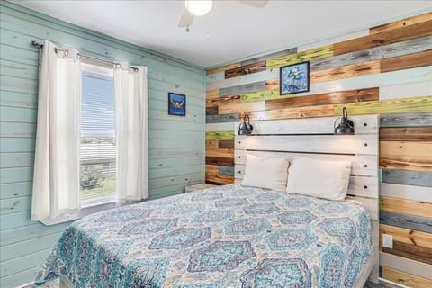 Blue Marlin Cottage (Anchor Courts #3) Apartment in Port Aransas