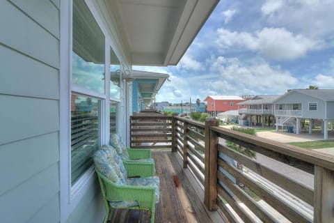 Poco Cabana (11th St Bungalows #8) House in Port Aransas