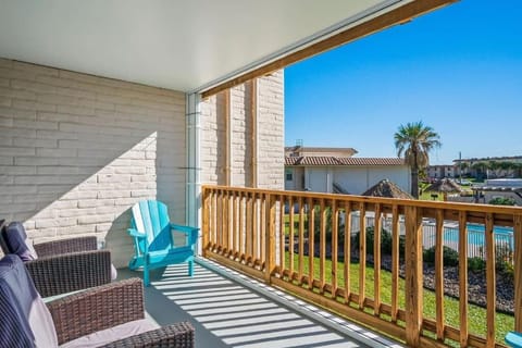 A Sunny Beach at Sea Sands Condominiums House in Port Aransas