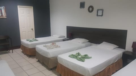 Hotel La Arboleda Ostello in Managua