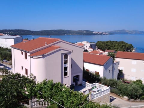 Neighbourhood, Bird's eye view, Sea view