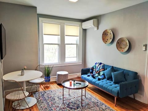 Cozy 1BDR In Center City Philly Hosted By StayRafa Copropriété in Rittenhouse Square