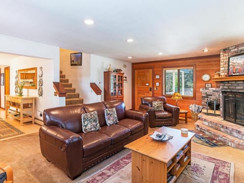A great mountain home offering amenities that makes for a great getaway in Lake Tahoe Haus in Incline Village