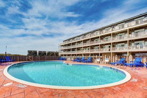 Sandalwood Sunrise 823 #205DS-H Apartment in Hatteras Island