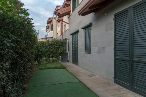 L'Archè Comfort & Relax - House with garden Condo in Monza