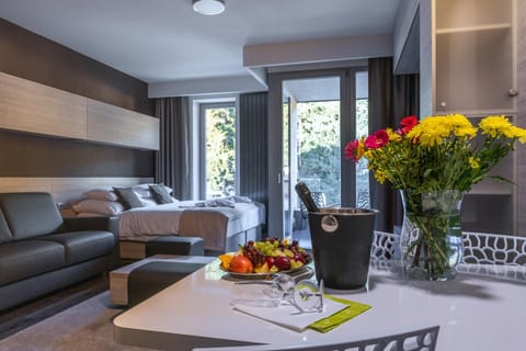 HOTEL PECR WELL Apartment hotel in Lower Silesian Voivodeship