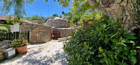 Trullo Grande Noce House in Province of Taranto