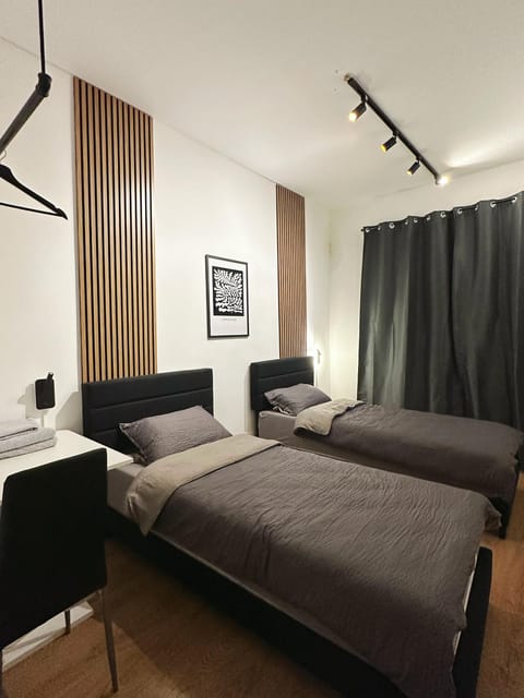 3Schlafenzimmer 8Betten D-Eller Condo in Dusseldorf