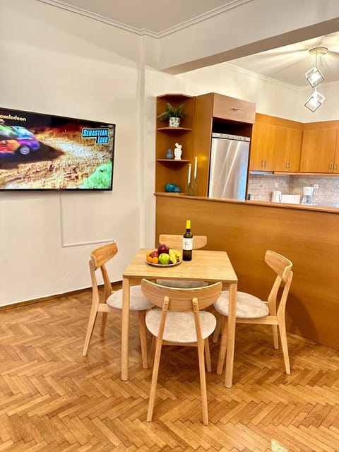 TV and multimedia, Dining area