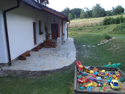 Property building, Children play ground, Garden, Balcony/Terrace, Seating area