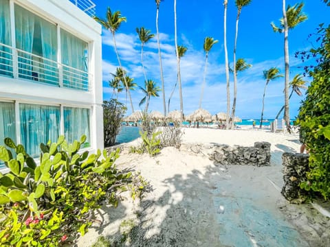 Summertime Palaces Villas & Apartments WiFi BBQ BAVARO BEACH CLUB & SPA Apartment in Punta Cana