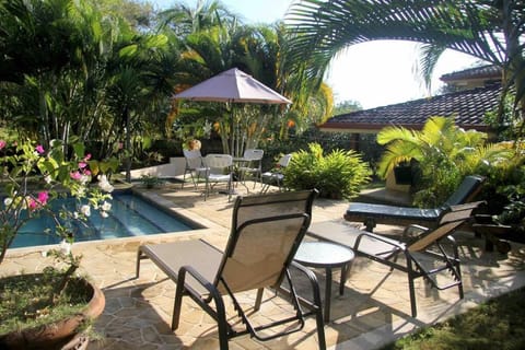 Casa alegre Villa with private pool Villa in Playa Hermosa