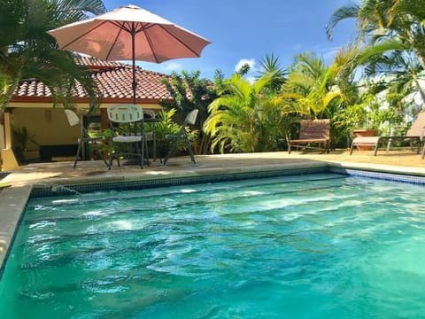 Casa alegre Villa with private pool Villa in Playa Hermosa