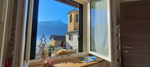 Property building, Day, View (from property/room), Balcony/Terrace, Mountain view, Quiet street view