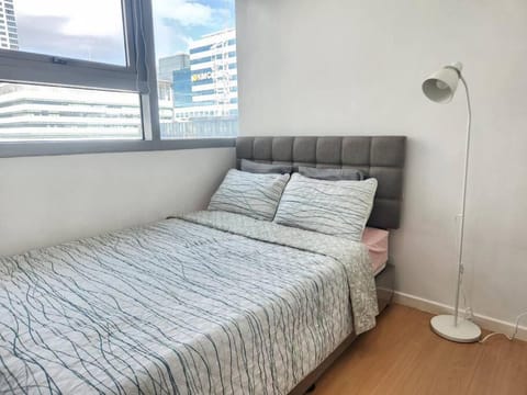 BGC Avant at The Fort Cosy and Vibrant 2BR near Burgos Circle Apartment in Makati