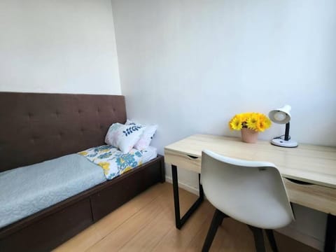 BGC Avant at The Fort Cosy and Vibrant 2BR near Burgos Circle Apartment in Makati