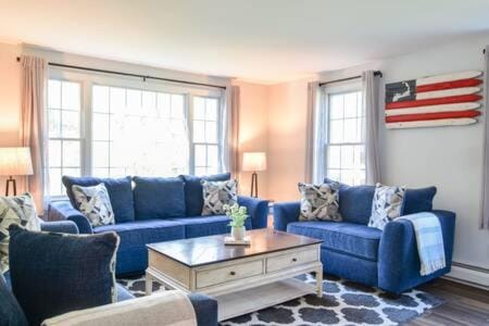 Peaceful Yarmouth home with thoughtful touches House in Yarmouth Port