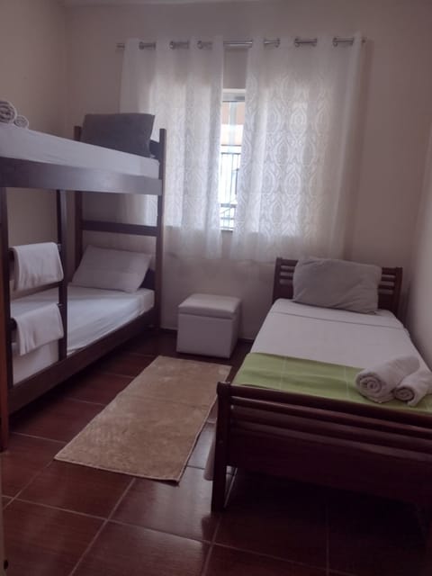 Bed, Photo of the whole room, bunk bed