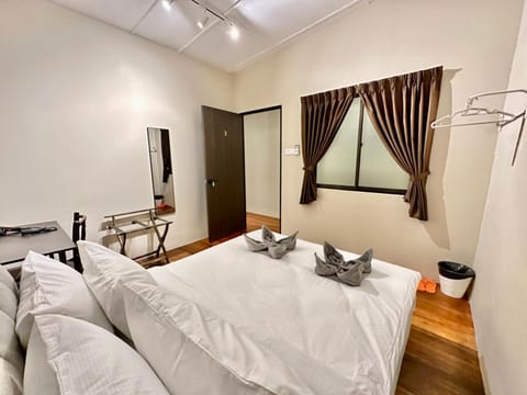 Madras Inn 58-1 Bed and Breakfast in George Town